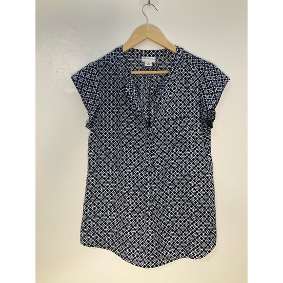 Liz Claiborne Tops - Liz Claiborne Size Small Blouse